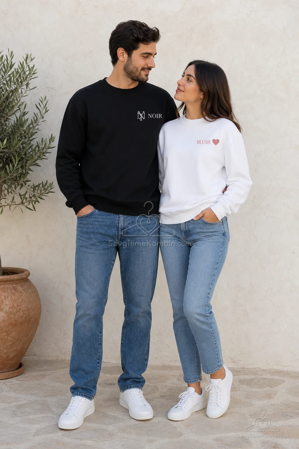 Noir Blush Çift Sweatshirt Kombini