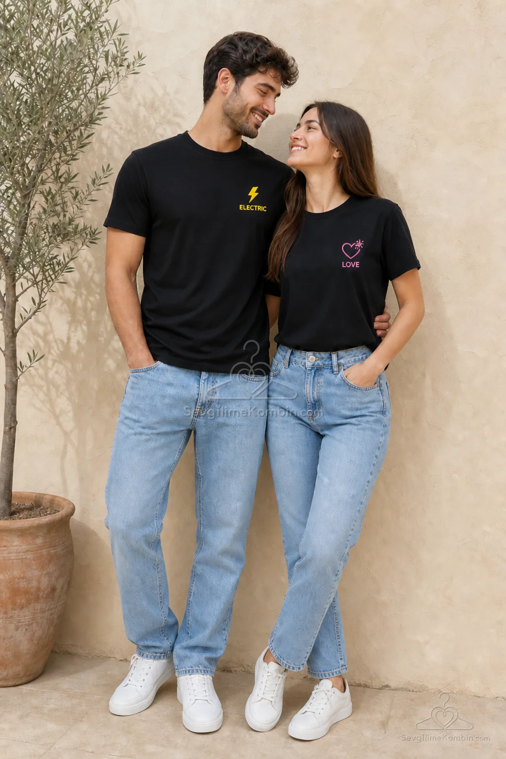 Electric Love Sevgili Tişört Kombini